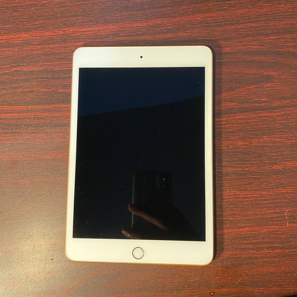 Apple iPad Mini - Silver